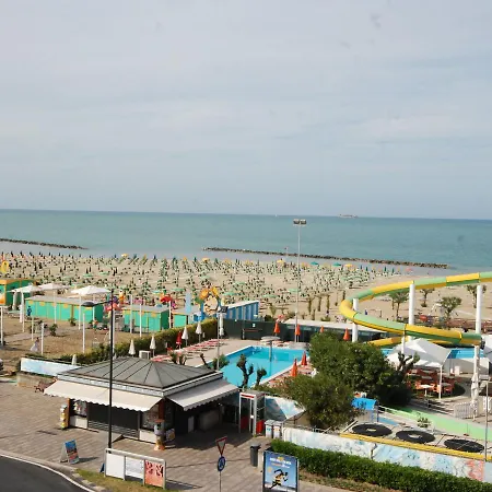 Locazione Turistica Sol.3 Lägenhet